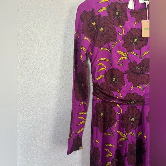Boden Purple Ruched Jersey Midi Dress in
Regal Purple, Peony Bloom - Picture 7 of 12